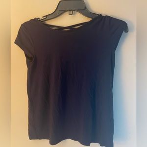 Short sleeve girls navy T-shirt by Rumi & Ryder. Size 8-10.